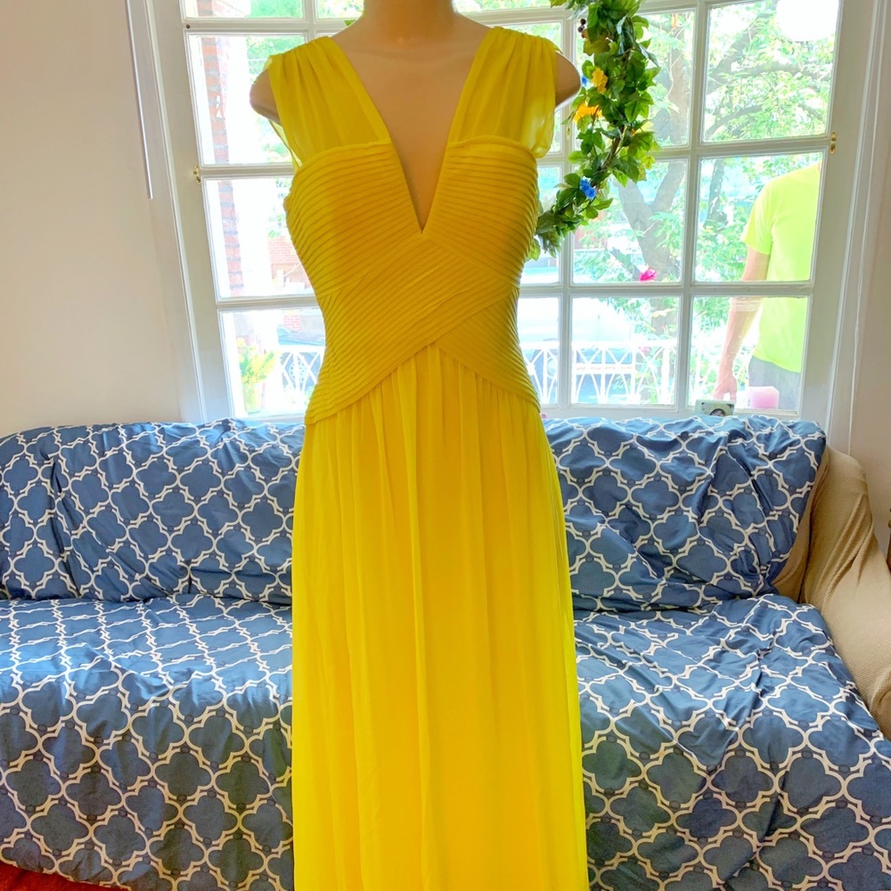 •BCBG• Astella Gown, Yellow Chiffon